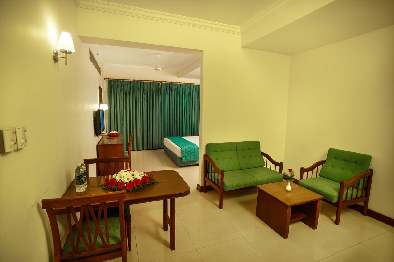 Hotel Elite Palazzo Kochi Extérieur photo