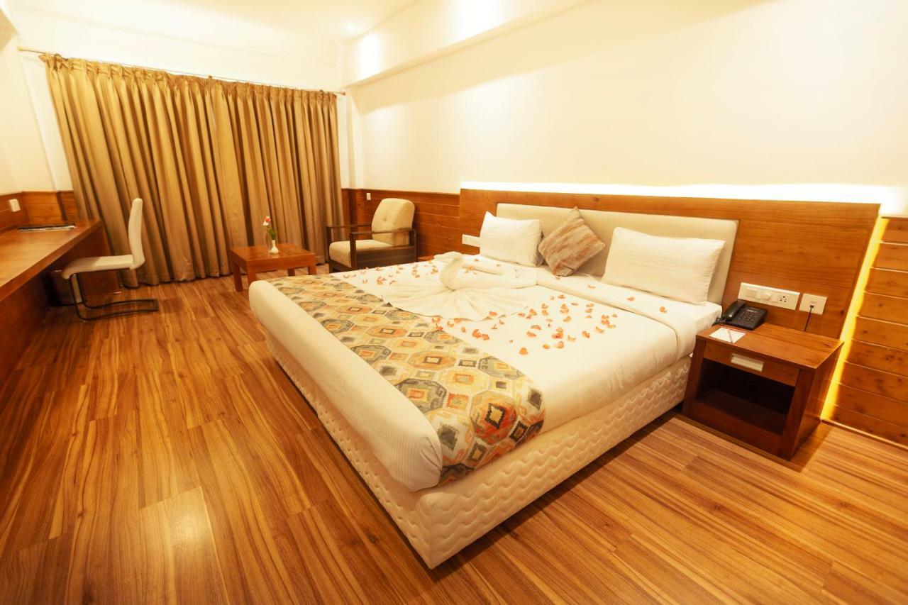 Hotel Elite Palazzo Kochi Extérieur photo